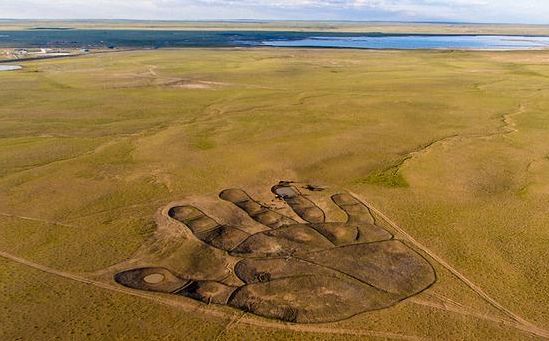 世界未解之谜:我国境内出现大掌印,与外星人有关?或是如来神掌