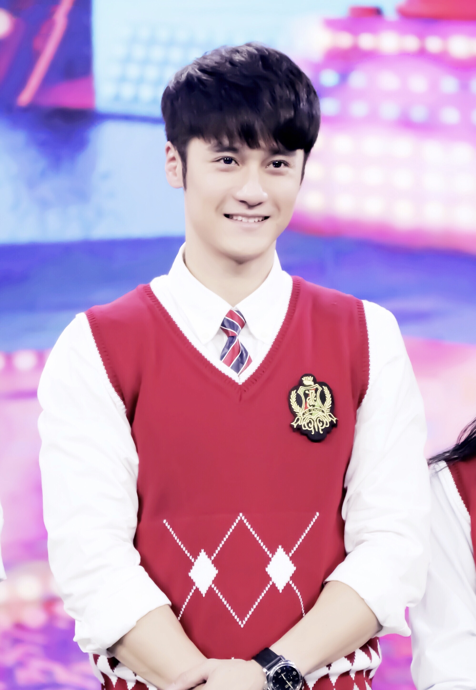 爱国的也要被黑?蒋劲夫日本留学发这样微博被吐槽太高调了!