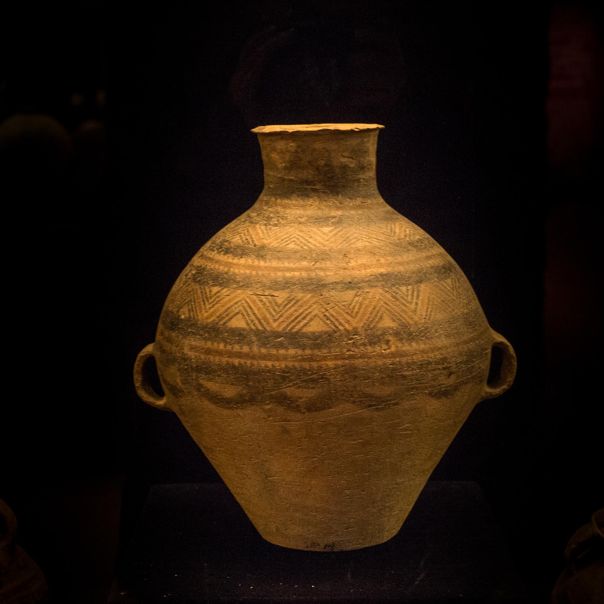 兰州彩陶博物馆藏马家窑文化半山类型陶器