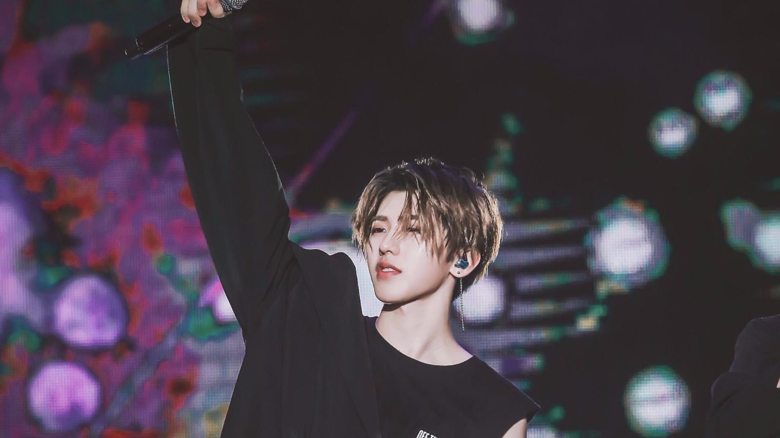 ninepercent南京粉丝见面会,蔡徐坤focus版《ei ei》!