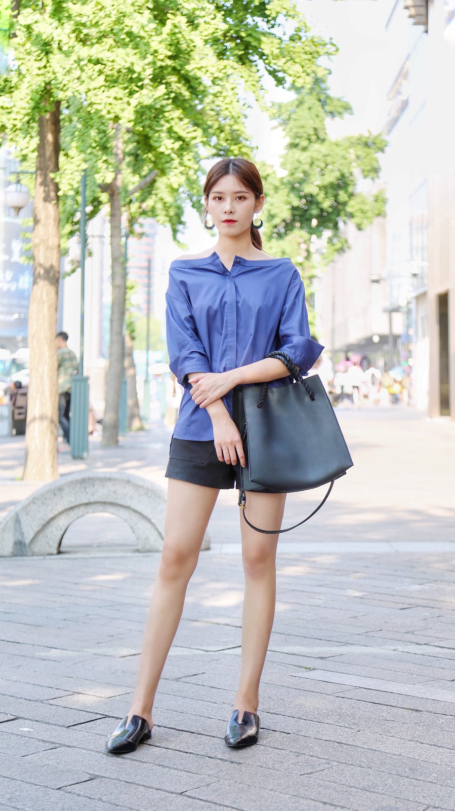 杭州街拍夏日美女赏心悦目清凉穿搭沁人心脾