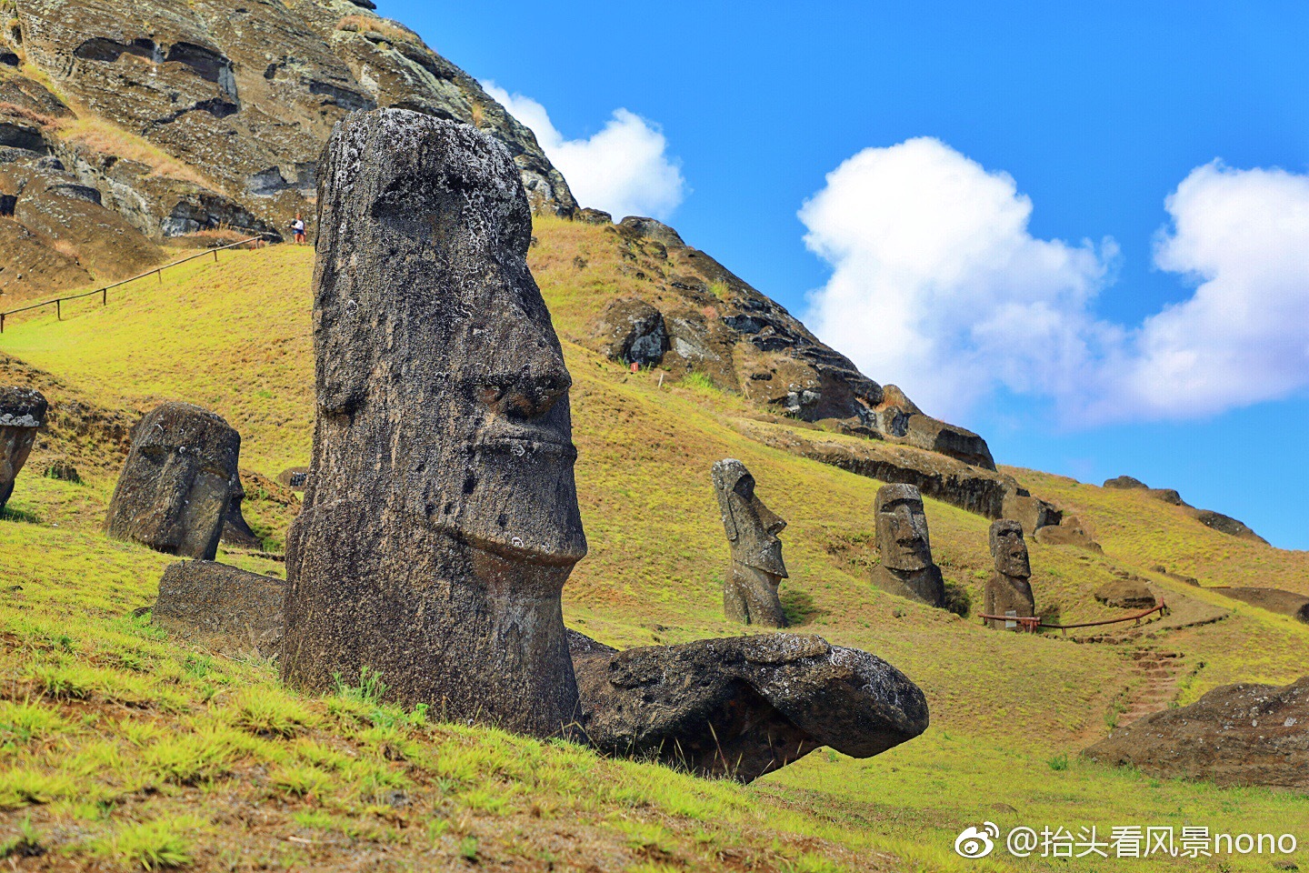 遥远的智利复活节岛从中国过去飞行时间近30个小时