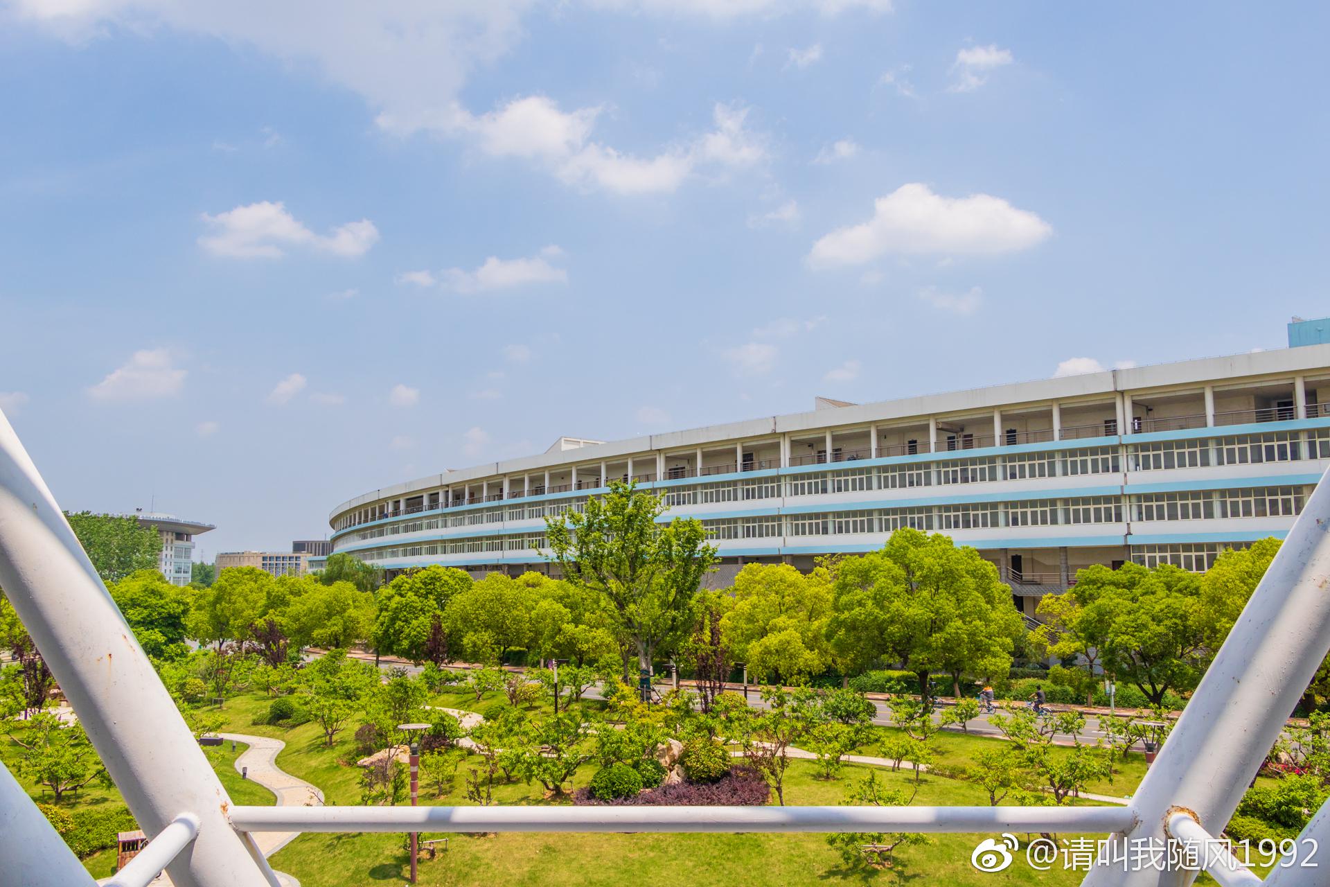 盛夏里的南中医