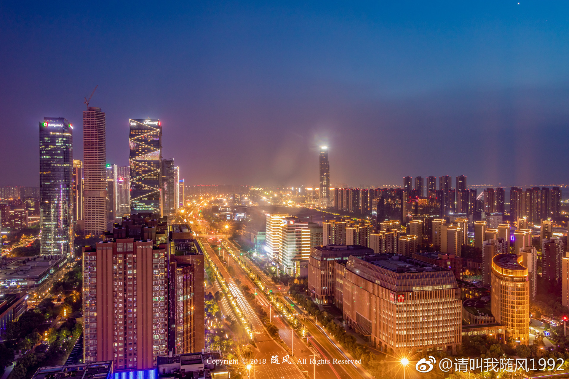 河西夜色@江苏新闻 @建邺播报 @南京河西cbd