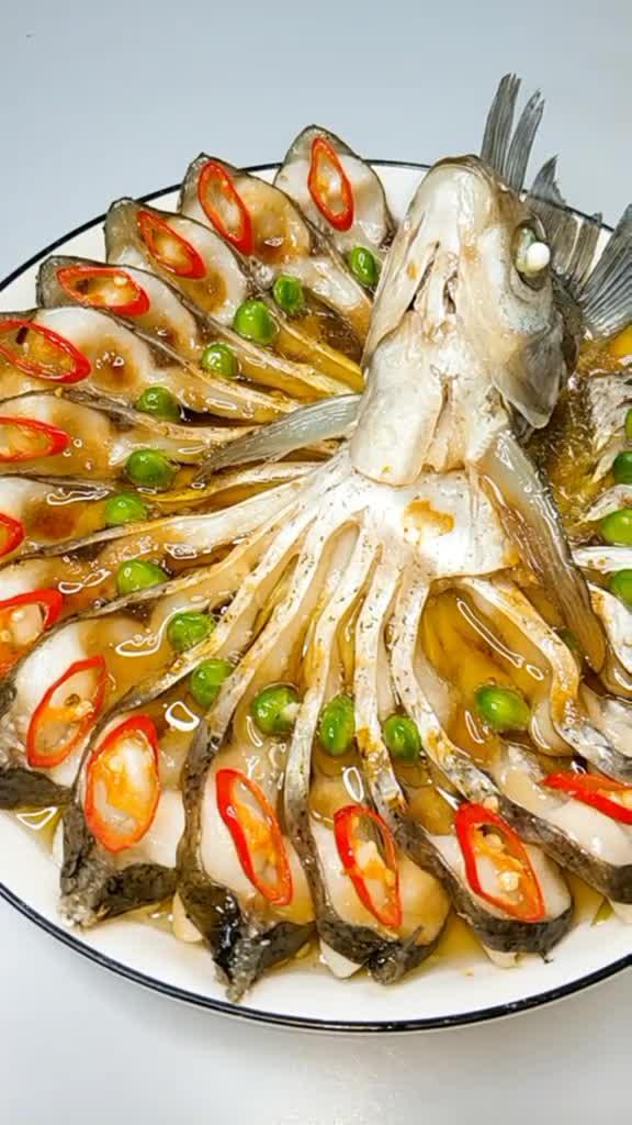 清蒸武昌鱼,高颜值高食欲全程20分钟,口感嫩如豆腐香如蟹肉!