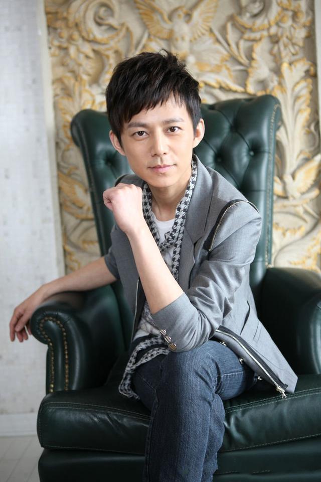 因听信老婆的话,现在沦落到做婚礼主持,真可悲|汪涵|何炅|孙鸣杰_新浪