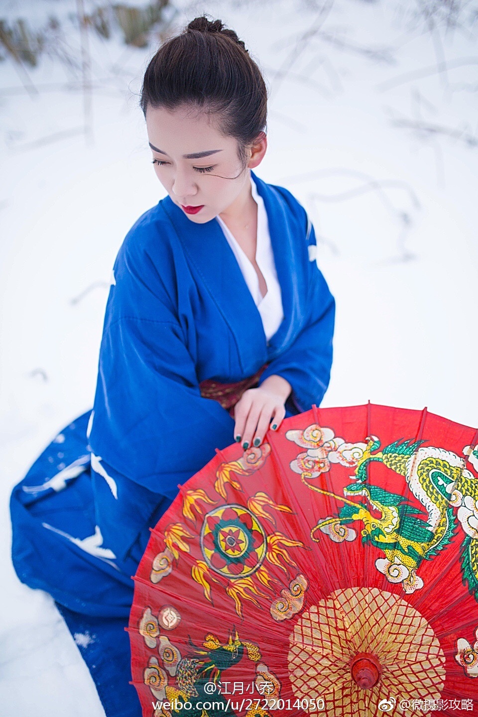 古装红唇美女雪地唯美迷人写真集