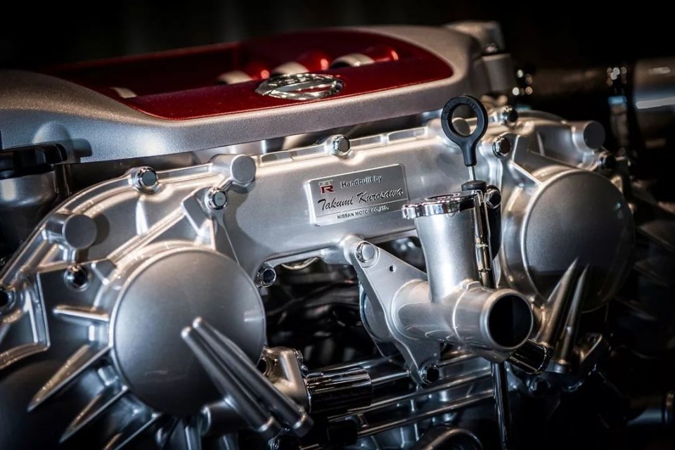 你知道头文字D里面GTR，S2000，AE86车上的发动机现在还在用吗-新浪汽车