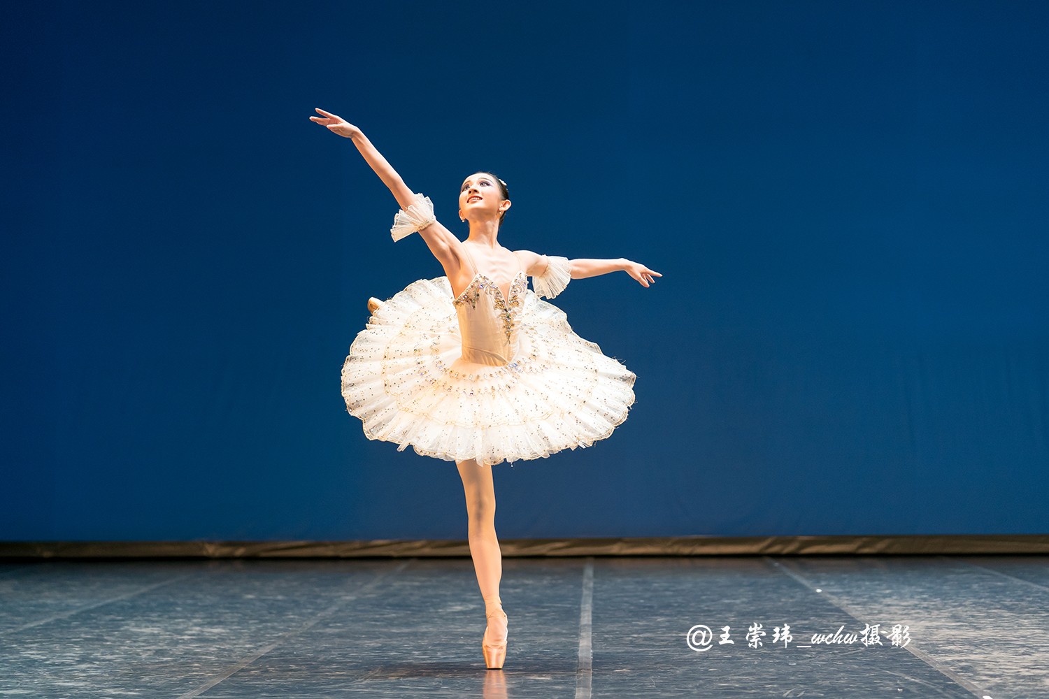 "第六届上海国际芭蕾舞比赛"8月5日晚复赛第一场(上海国际舞蹈中心