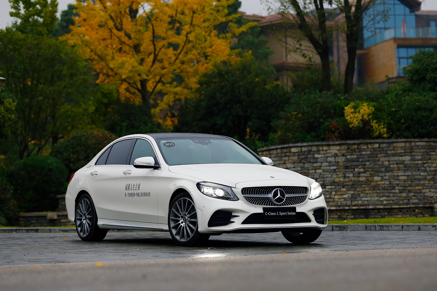 这一次改款,奔驰c级要做「智能化」与「电气化」的领跑者?