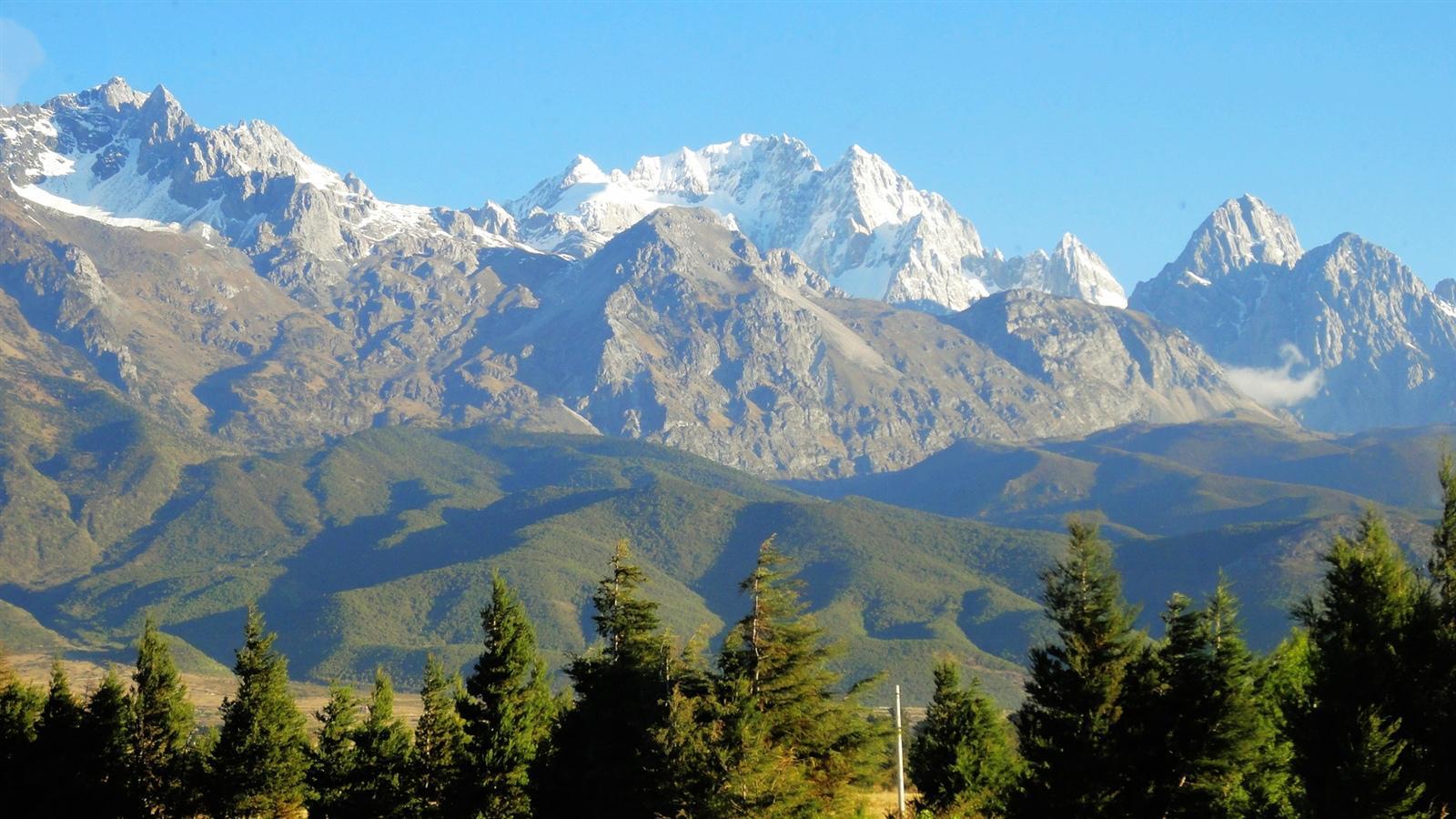 云南丽江玉龙雪山冰川消融加快雪线上升到底谁是罪魁祸首