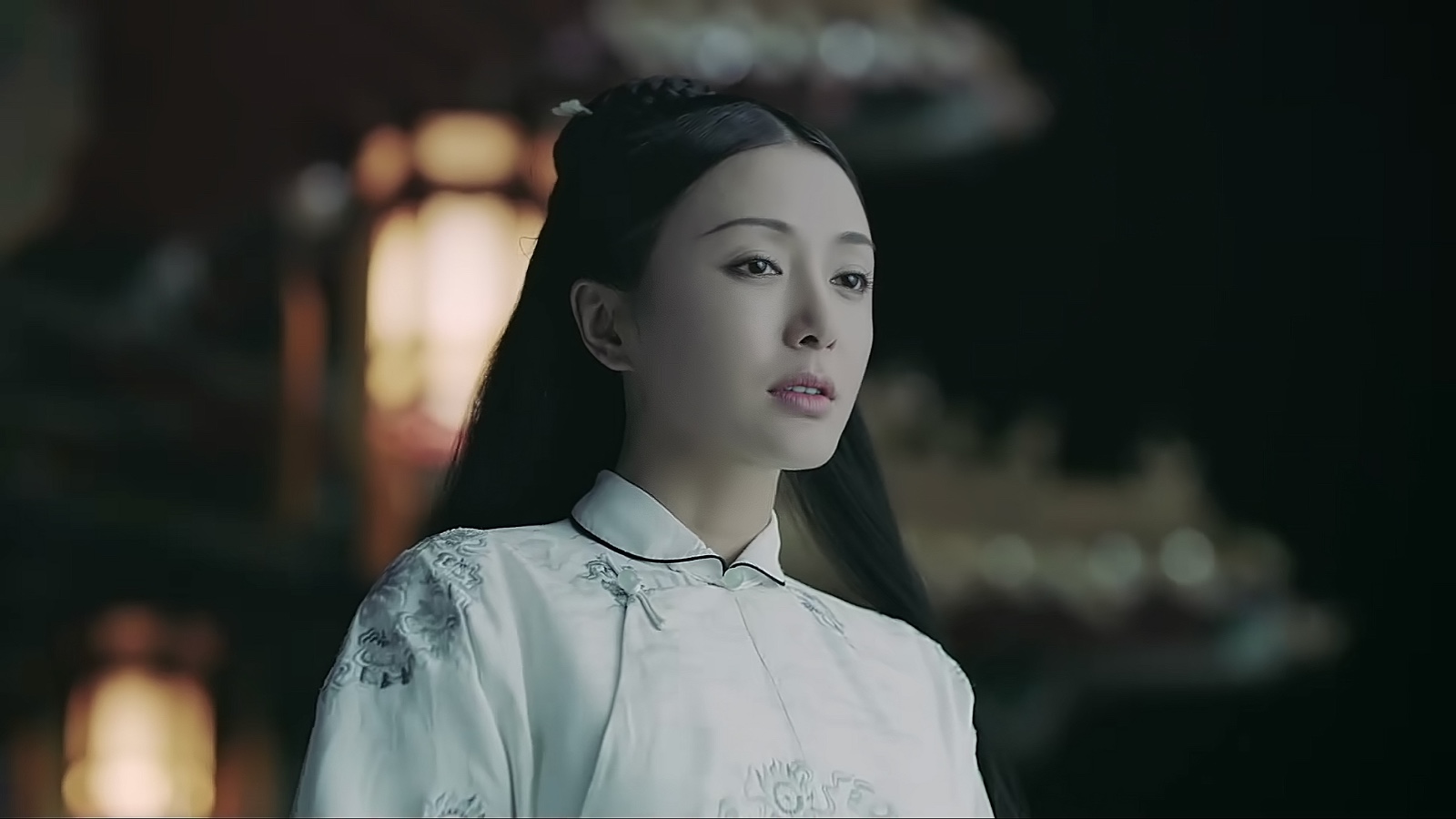 《延禧攻略》开播 秦岚最美古装被评 "行走的壁纸"