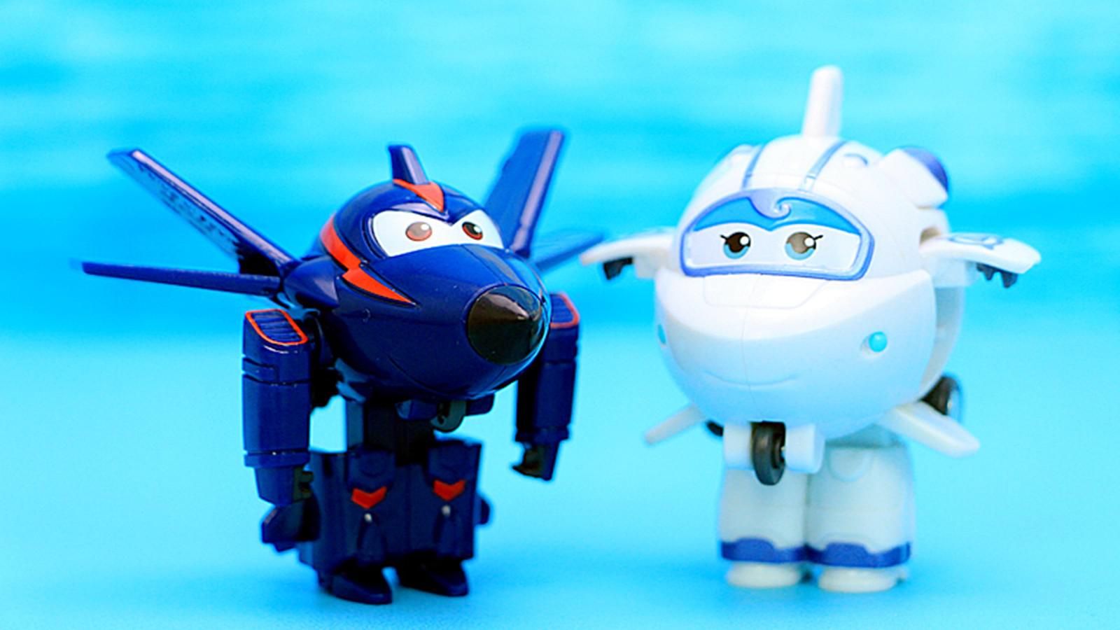 超级飞侠变形玩具 战斗机酷雷和宇航飞机米莉