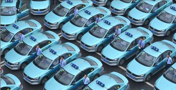 在长沙的朋友都知道,长沙的出租车多以捷达和桑塔纳(配置|询价)居多