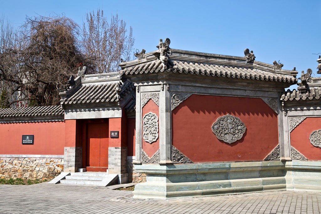 五顶八庙中的五顶庙是北京最著名的五座泰山神庙,亦称碧霞元君庙,分别