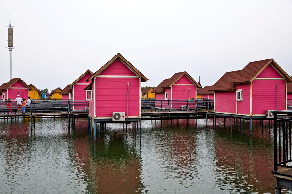 别具风情的水上木屋 童话世界般的浪漫海岛
