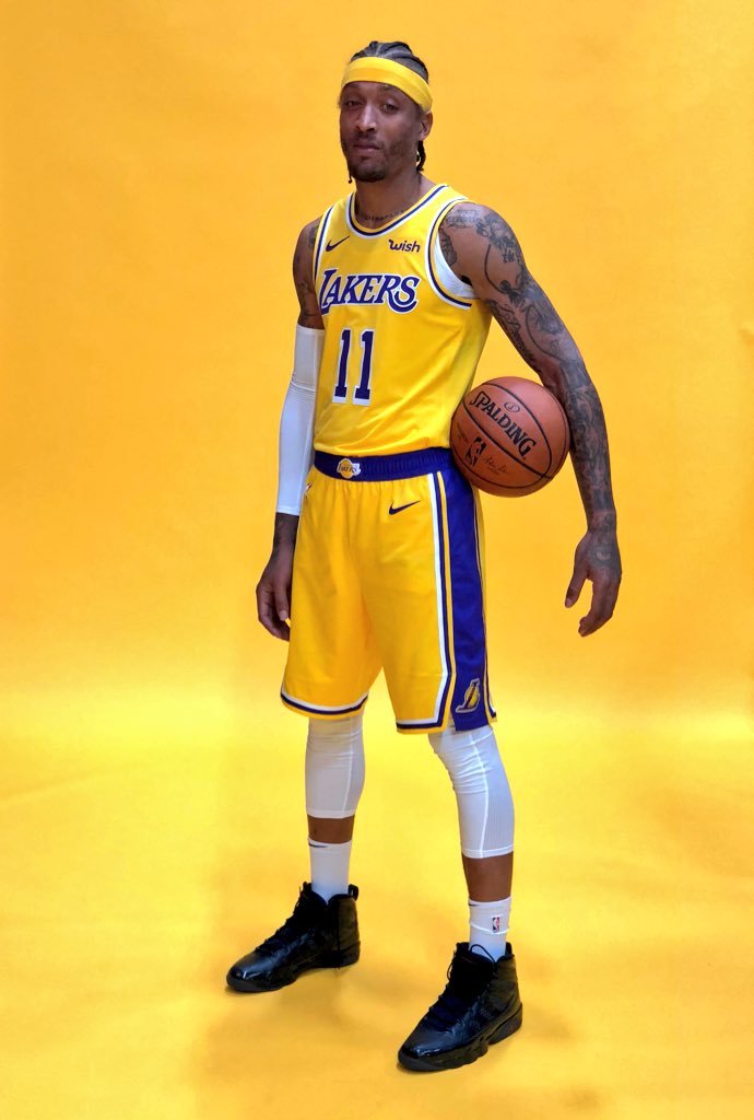 湖人媒体日,詹姆斯,隆多,史蒂芬森,麦基,比斯利等新成员穿着湖人经典