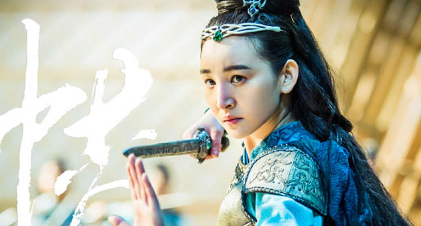 王思聪与新女友穿情侣装游迪士尼