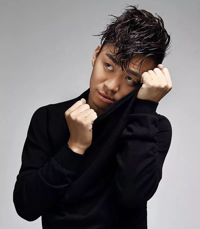 她在赵薇的《情深深雨蒙蒙》跑过龙套,现在却成为了剧女王!