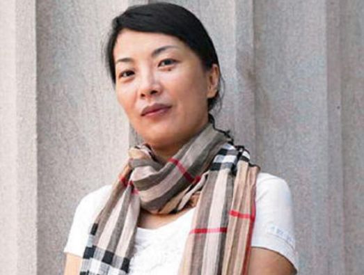 张瑛,曾担任阿里巴巴总经理,和马云一起就读杭州师范学院,那时候马云