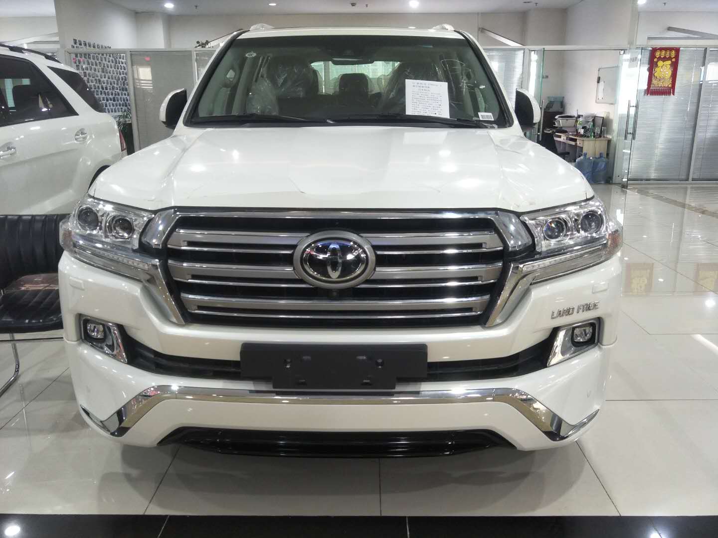 17款兰德酷路泽5700vxr现车热销