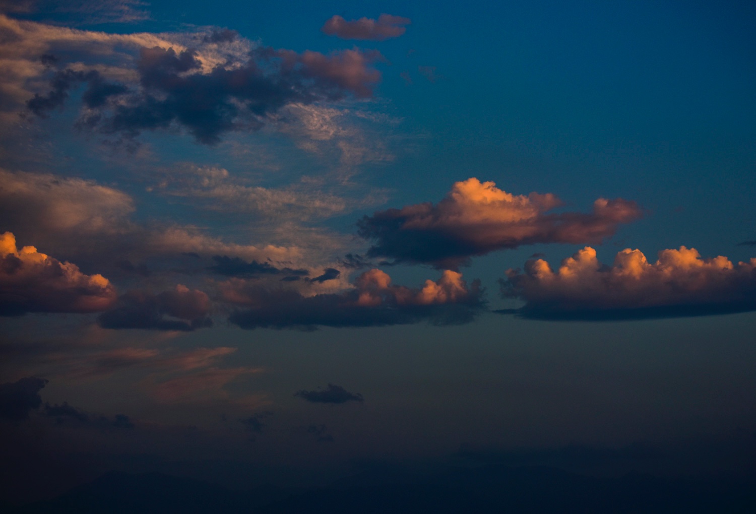 西安傍晚的天空美得不像话 你看到了么