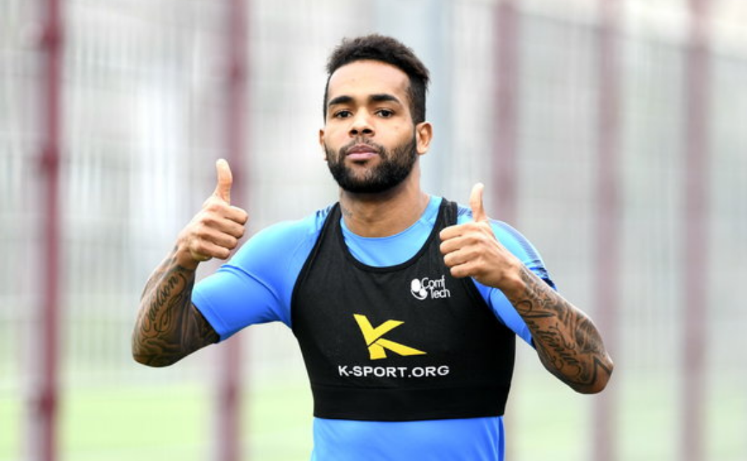 江苏苏宁球员训练备战,中超第10轮江苏苏宁主