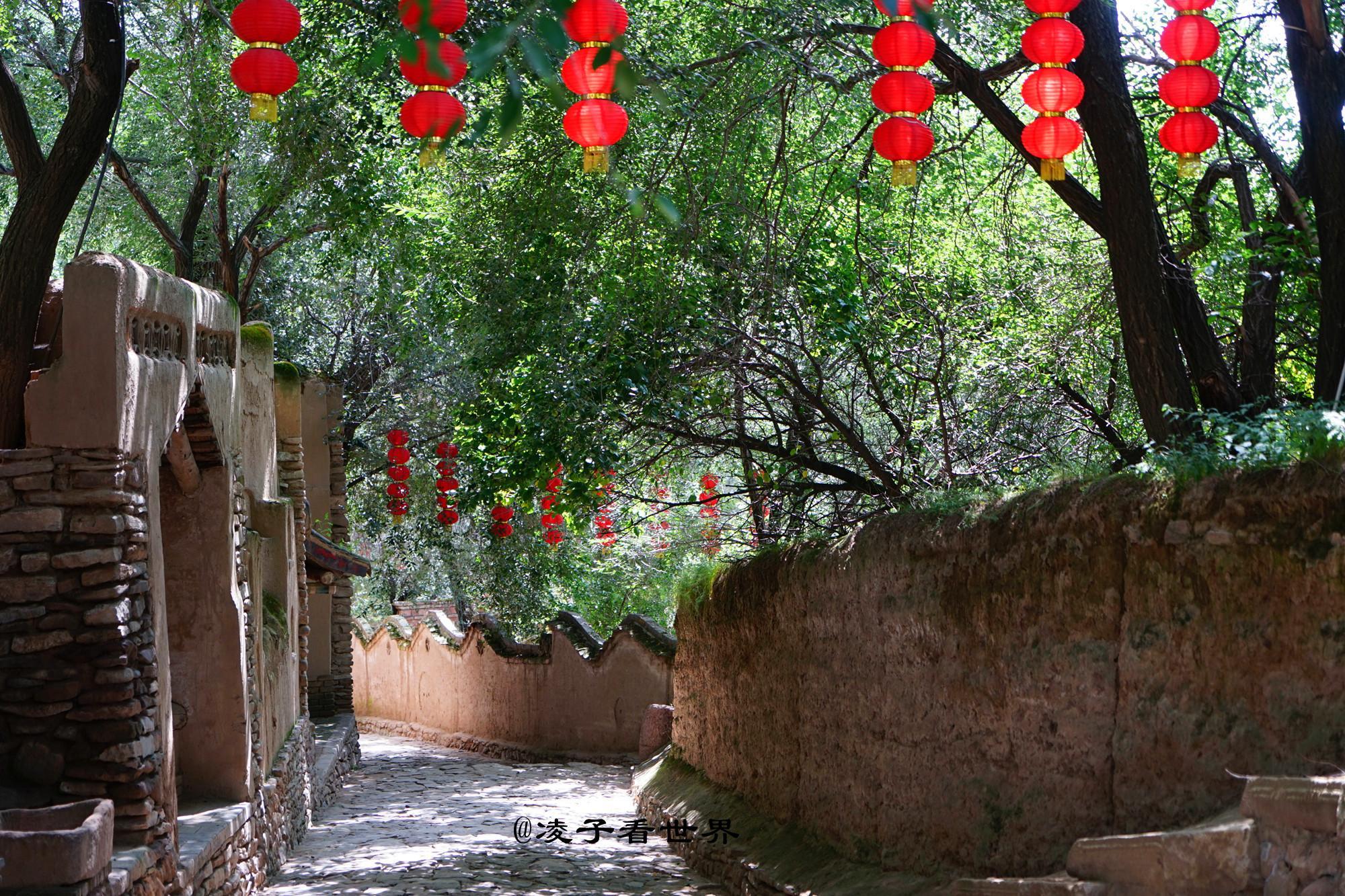 塞上江南美美的老巷子,黄土坡上的红崖村