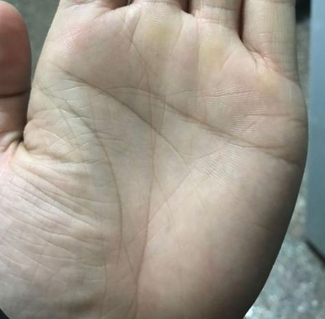 手有"三角纹"的人,不论男女,将来定是人中龙凤,命好财又多