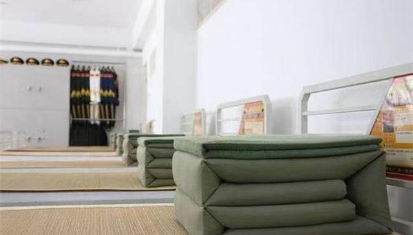 几个最有特点的国家军队的宿舍,每一个都能让你感觉大开眼界