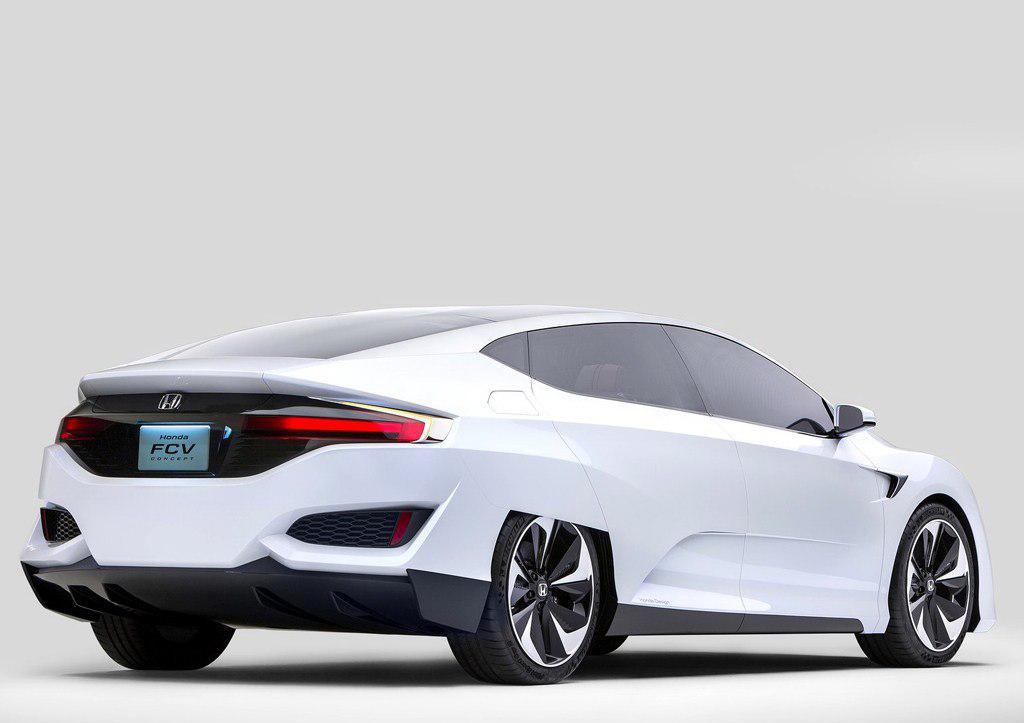 本田黑科技fcv轿跑, 百公里油耗为0!