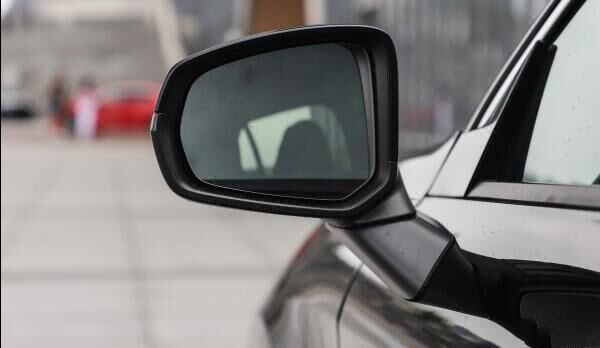 小"帕拉梅拉"火了,三天甩4150 ,仅11万,果断放弃朗逸