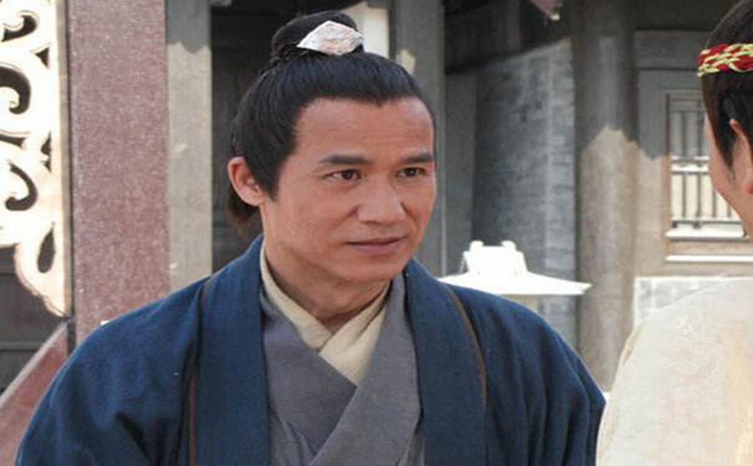 他既不会文又不能武,为何还能担任要职,全因他会这项技能