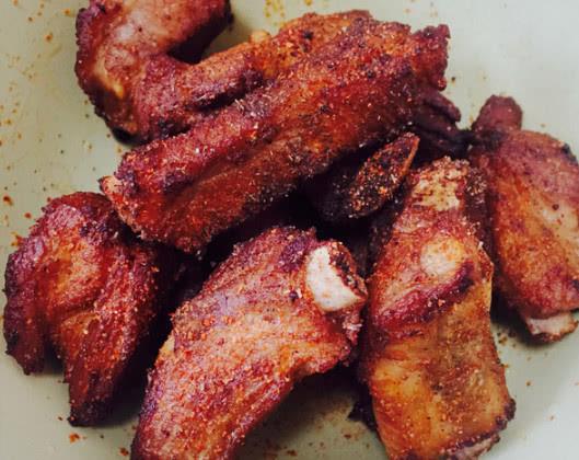图说美食:好吃到爆的干煸椒盐排骨,满足味蕾的存在!
