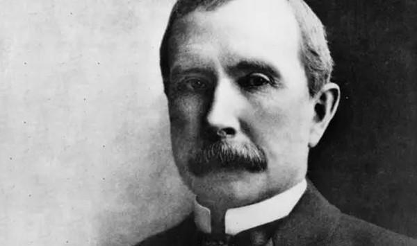 故意让孩子摔下桌子,只为让他"不要信任何人"|洛克菲勒|犹太人|育儿