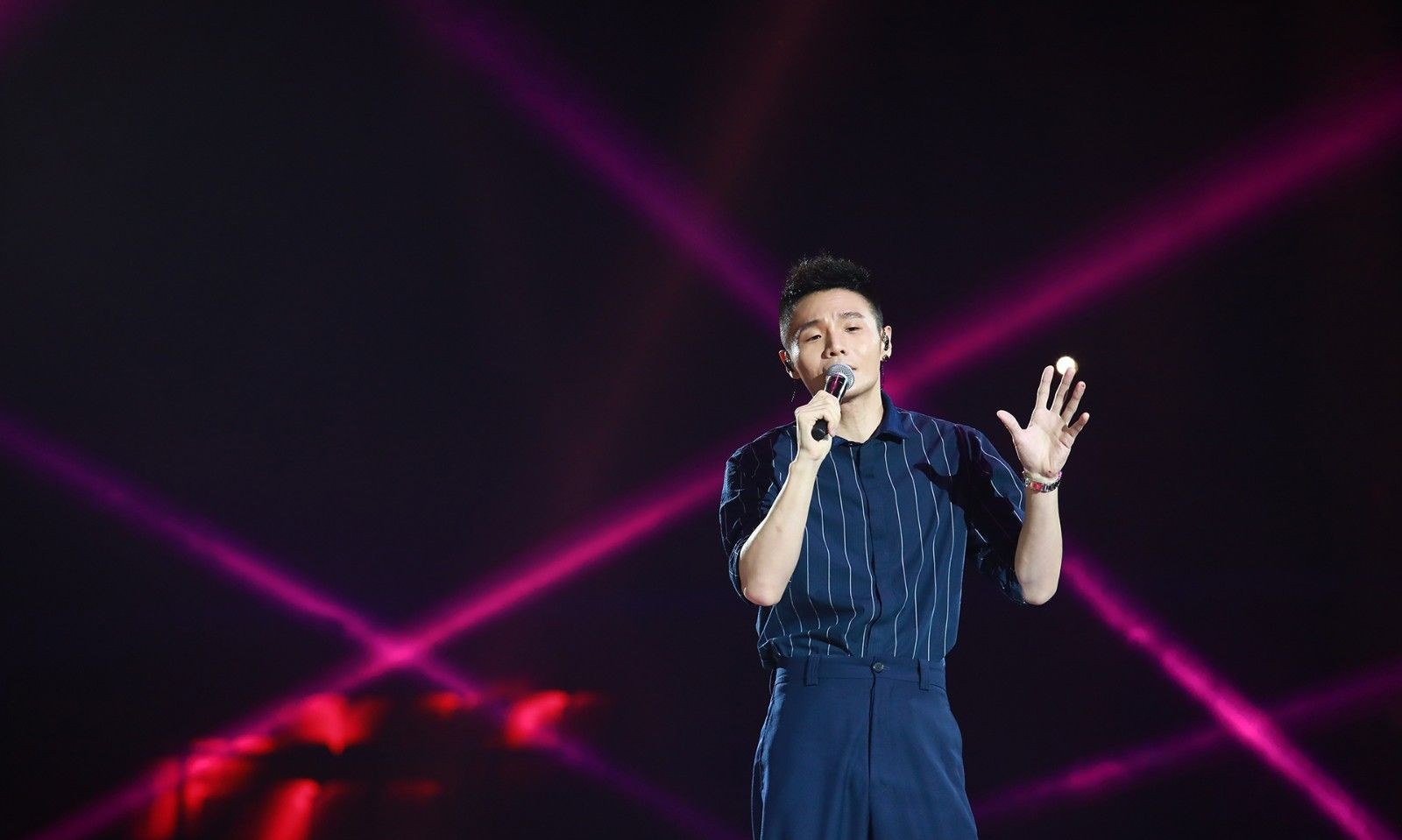 内地流行音乐最受欢迎的4位歌手,薛之谦上榜,后起之秀不可小觑