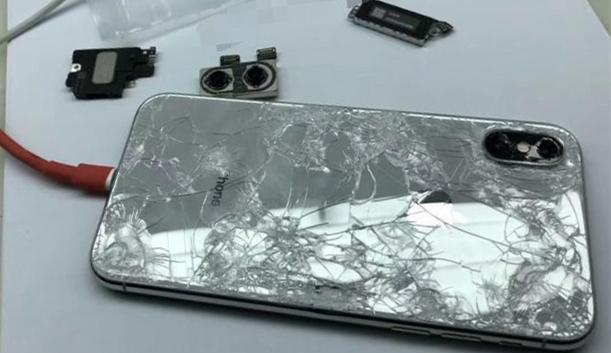 全面屏都是易碎的瓷娃娃看看这些惨遭碎屏的热门全面屏