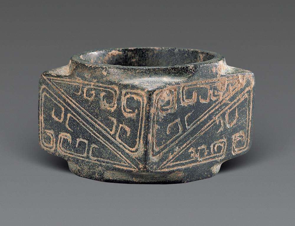 玉琮,中国古代重要的礼器|礼器|中国_新浪新闻