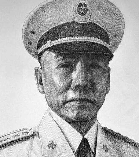 司令员体重65公斤,往磅秤一站,7l公斤,勃然大怒,将手下撤职!