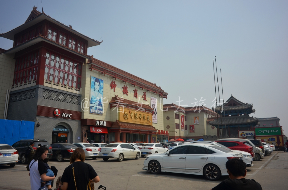 保定最火的网红美食,排队1小时只能买4个,外地游客根本找不到
