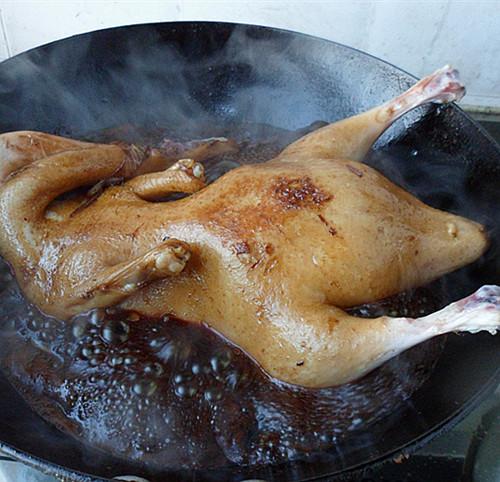 如何做滋味醇厚的扒鸭!