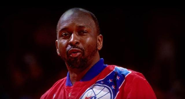 究竟摩西马龙和卡尔马龙谁才是最强马龙!马龙