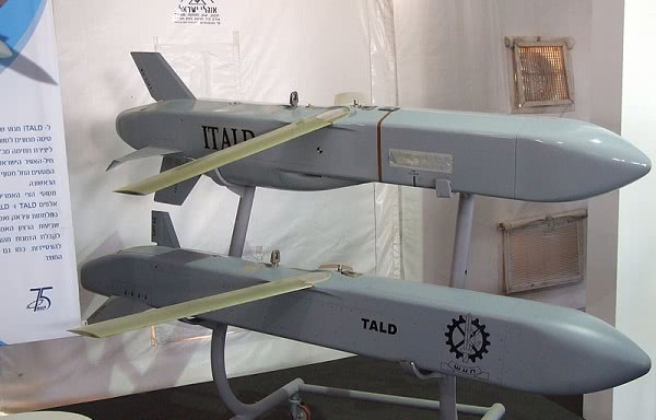 以色列防空压制能力强 连我们都曾经从以色列引进反辐射无人机