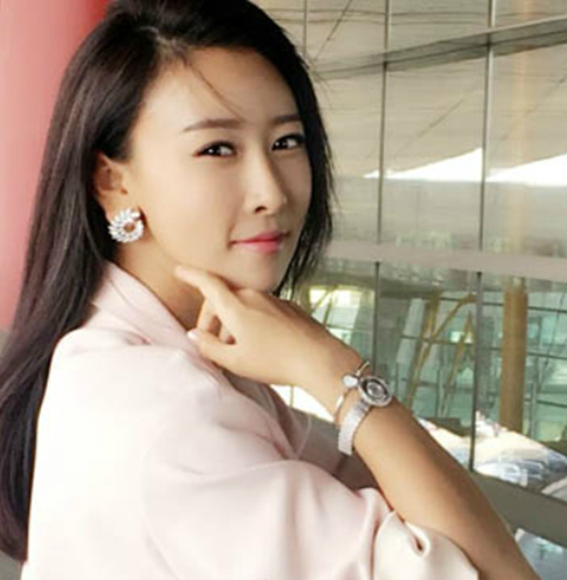 毛俊杰身穿清新礼服,身材却是大s,网友,张馨予都弱爆