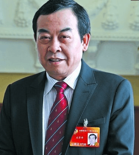 这个男人靠修摩托车起家 身家85亿, 女儿却不愿接班