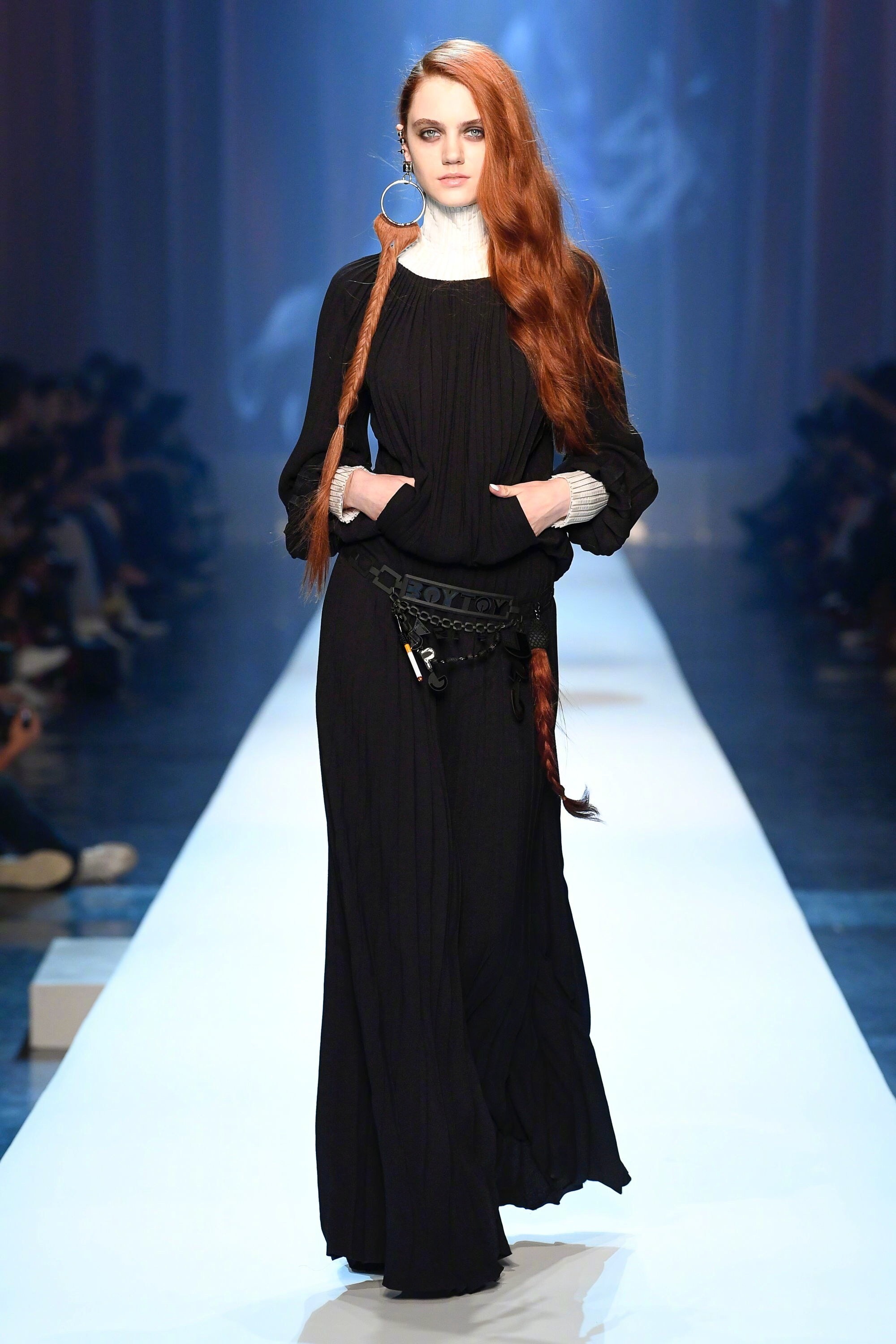 jean paul gaultier 2018秋冬高级定制系列——首次在t台上展示男装