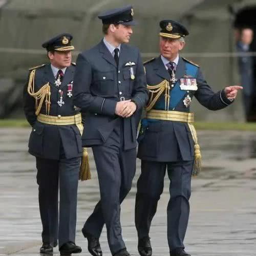 全世界最帅的军装合集德国的粉丝最多但是它最帅