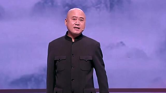 方清平的单口相声《生活中的低头族 》太有意