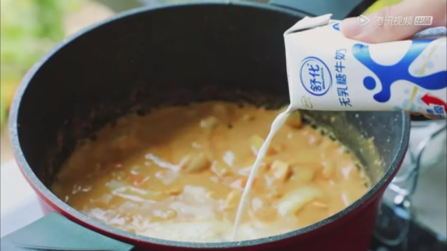 《幸福三重奏》治愈生活,伊利舒化奶借势场景