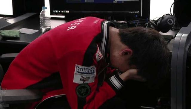 拿什么才能拯救自闭中faker,网友齐刷刷表示:她来了什么都好说